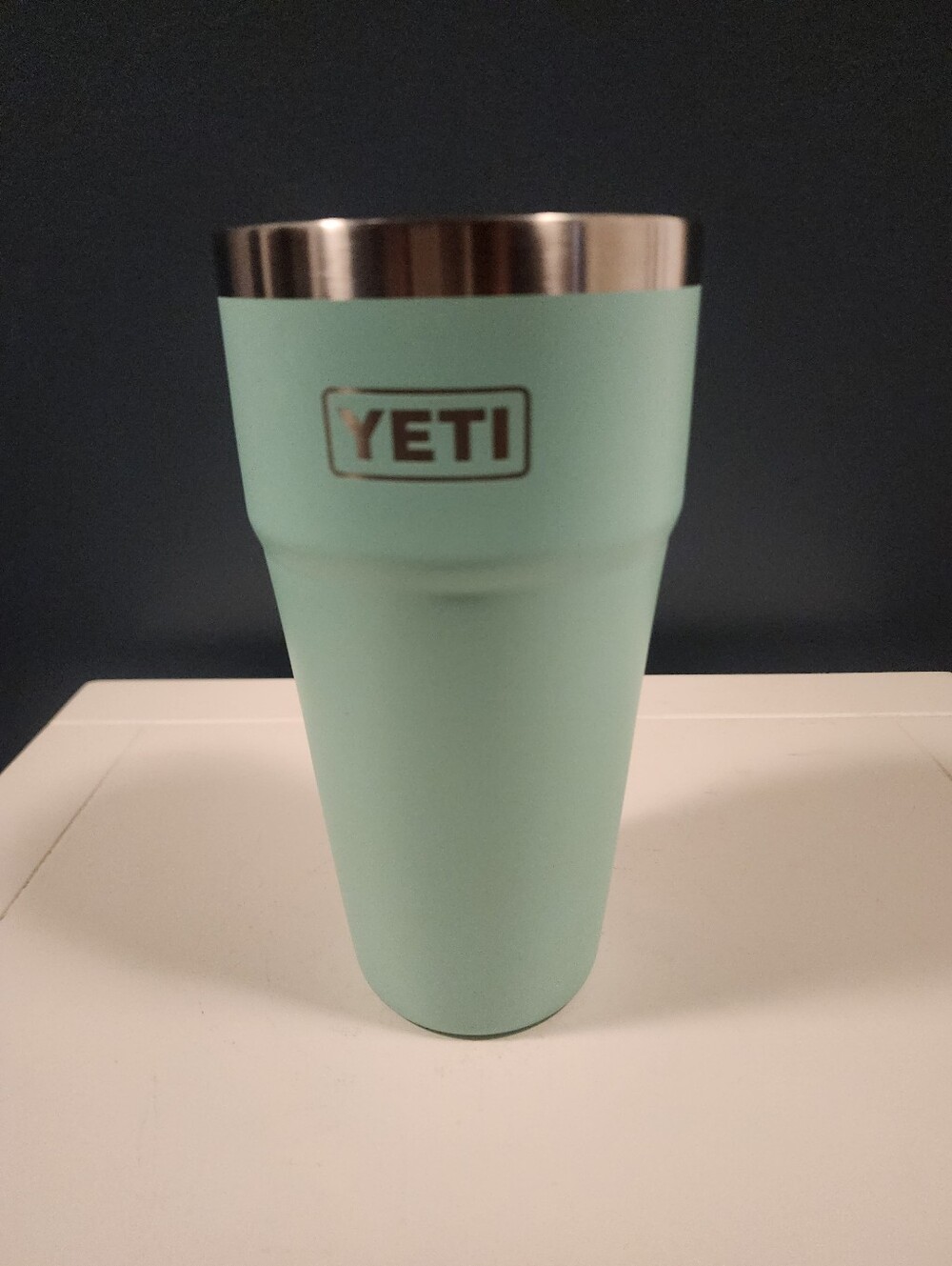 Yeti Seafoam Green/Blue 26 Oz Stainless Steel Tumbler Insulated